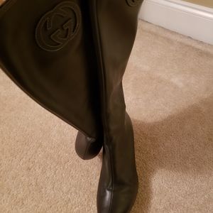 Black leather Gucci Boots with GG emblem